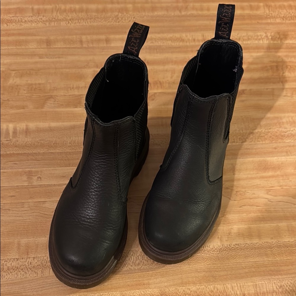 Dr Martens Black Leather Chelsea Boots